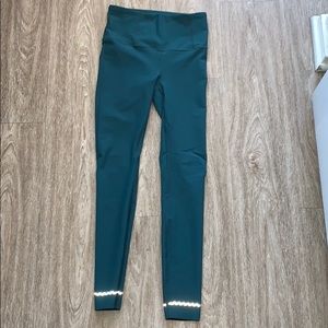 LULULEMON BLUE LEGGINGS